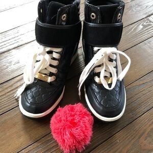 Bebe sport Colby cute black leather quilted laced booties